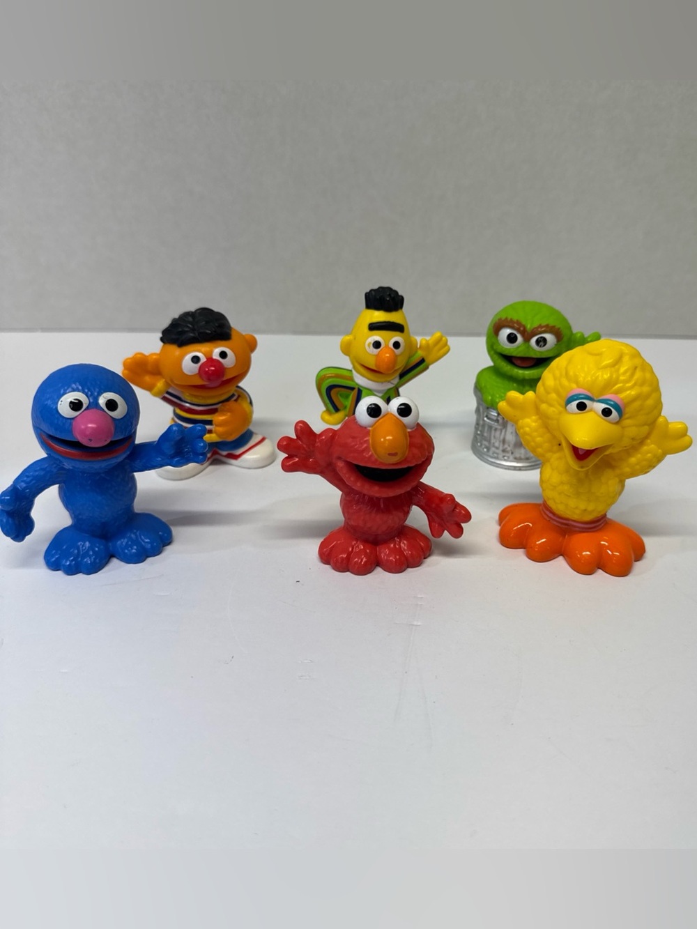 Hasbro Sesame Street Workshop lot 6 Figures Cake Toppers Elmo, Oscar & More